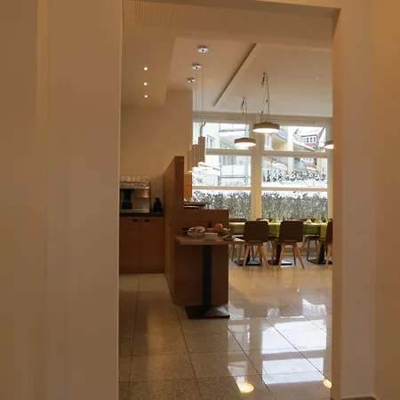 Neuthor Hotel 3*