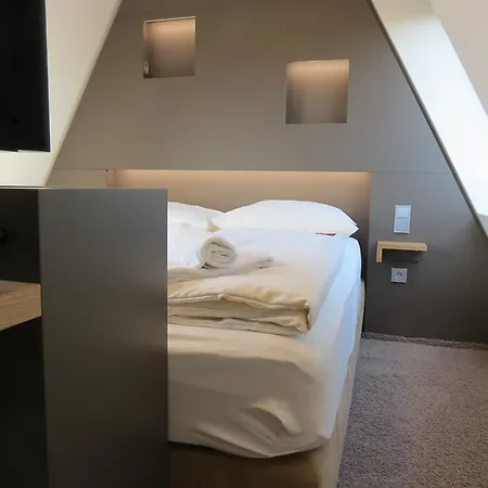Hotel Neuthor 3*