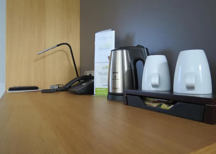 Neuthor Ξενοδοχείο 3*