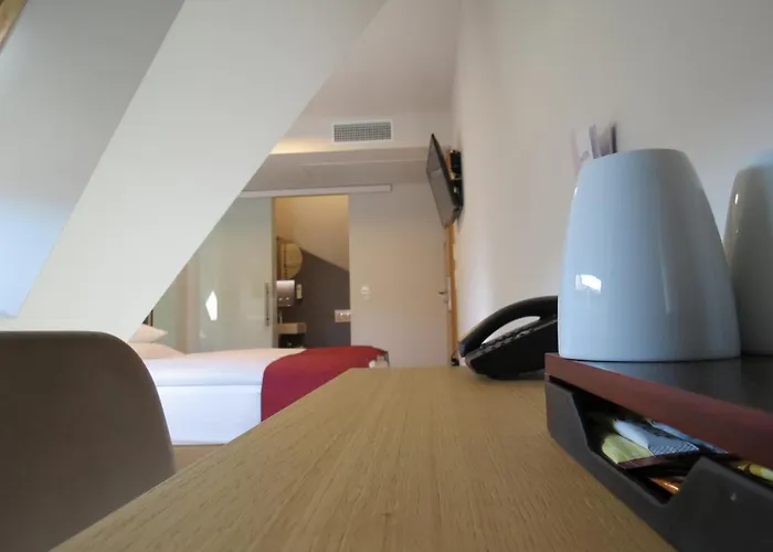 Neuthor Ξενοδοχείο